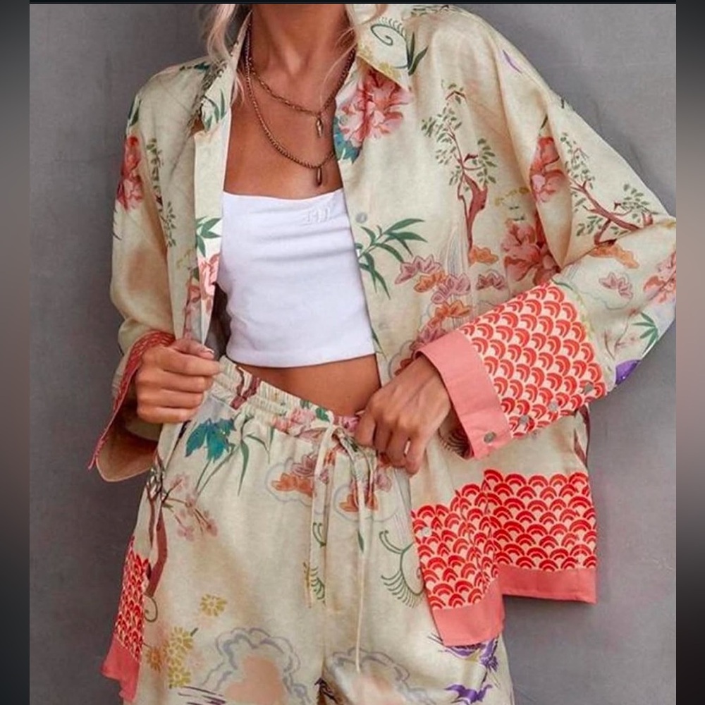 ZARA JUNGLE PRINT LONG SLEEVE BLOUSE SHIRT PAJAMA STYLE TOP SIZE XS NEW